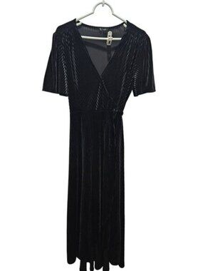 Simplee Black Pleated Velvet Wrap Maxi Dress Size L Short Sleeve Holiday Party